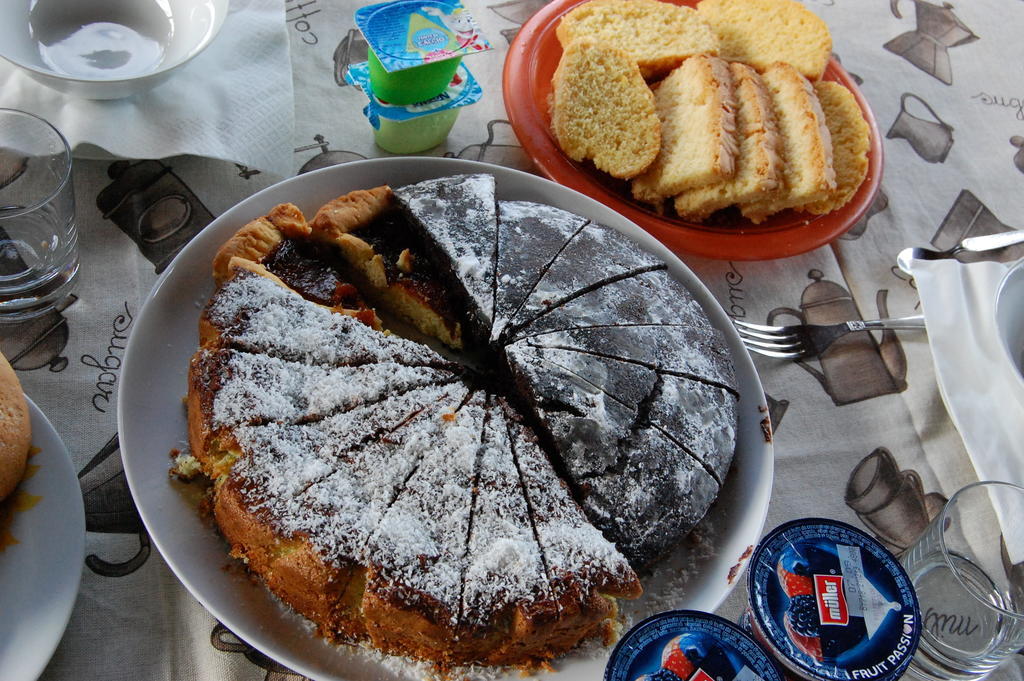 Casa Dina Bed & Breakfast Terontola Екстериор снимка